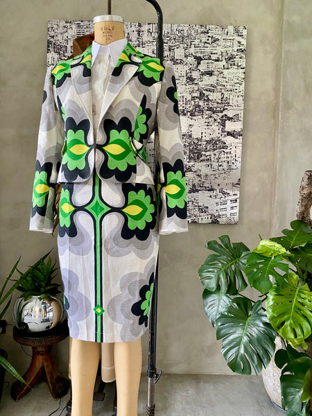 NOTCHED LAPEL SINGLE BREASTED JACKET + SKIRT